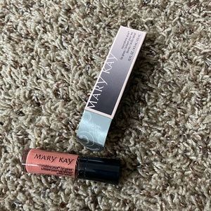 Mary Kay nourishine plus Au Natural lip gloss. New!